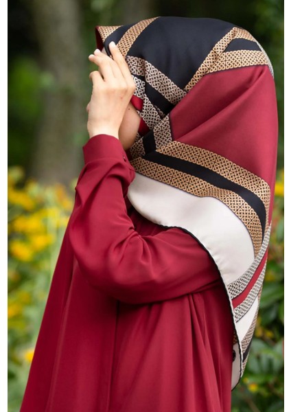 Tivil İpek Eşarp 10675 - 4 - 0001 - 0018 Bordo Karışık Desen