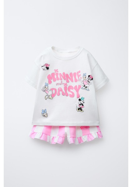 Kız Çocuk Minnie Mouse Daisy Duck Baskılı T-Shirt ve Çizgili Fırfırlı Şort Takım