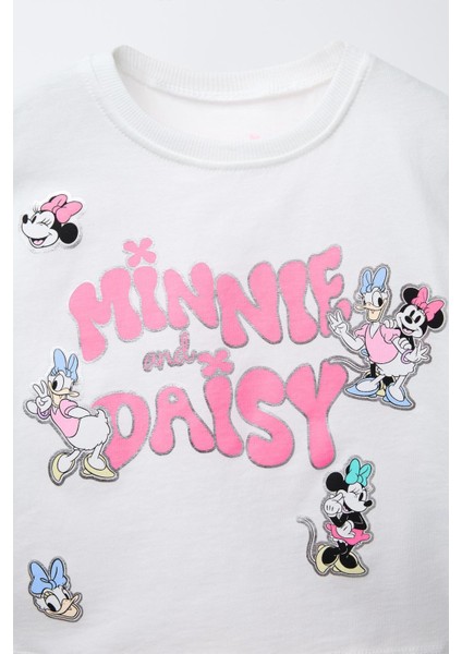 Kız Çocuk Minnie Mouse Daisy Duck Baskılı T-Shirt ve Çizgili Fırfırlı Şort Takım