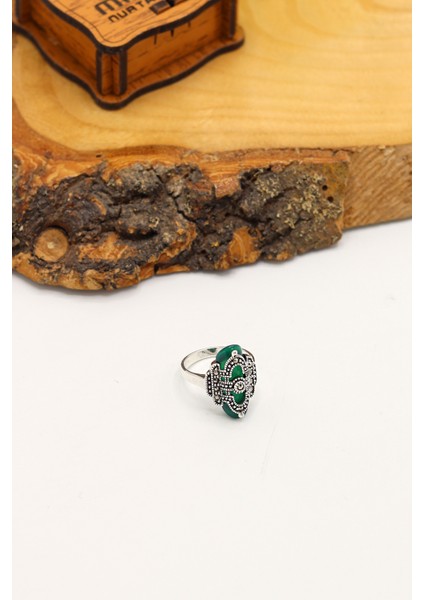 Zümrüt Taşlı Artuklu Model 925 Ayar Gümüş Markazit Kadın Yüzük 201024210 modelleri