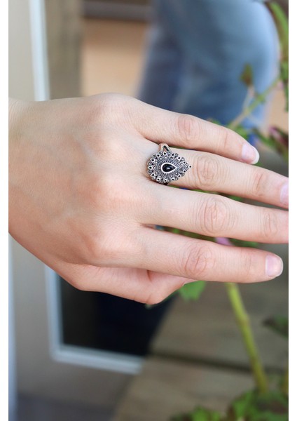 Oniks Taşlı Damla Model 925 Ayar Gümüş Markazit Kadın Yüzük 201024235 fiyatları