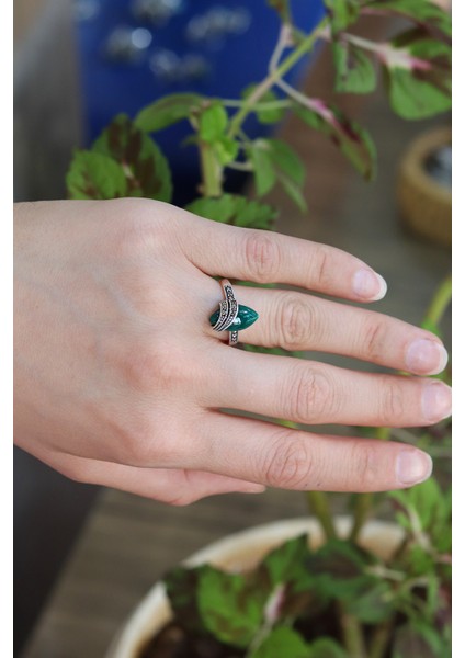 Zümrüt Taşlı 925 Ayar Gümüş Markazit Kadın Yüzük 201024201 fiyatları