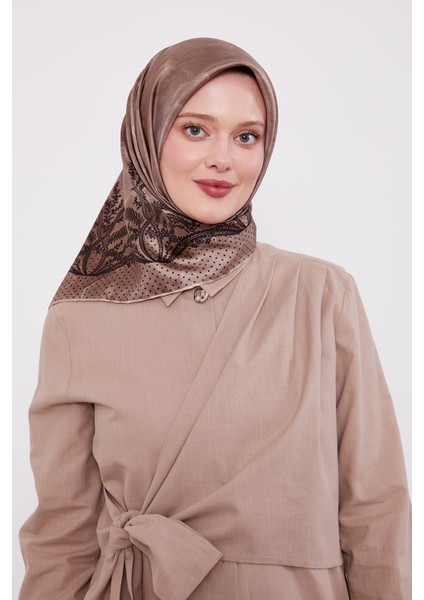 Sütlü Kahve Kenar Benekli Twill Ipek Eşarp modelleri