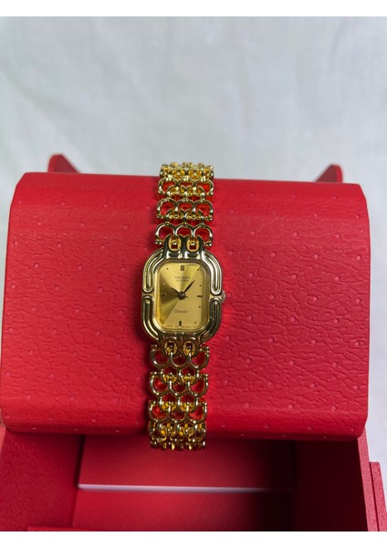 BS902025102A Retro Model Kare Kasa Zincirli Kordon Gold Kadın Kol Saati fiyatları