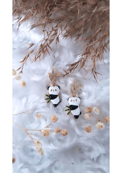 Kadın Panda Figürlü Küpe modelleri