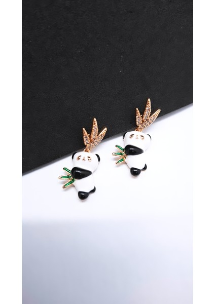 Kadın Panda Figürlü Küpe fırsatları