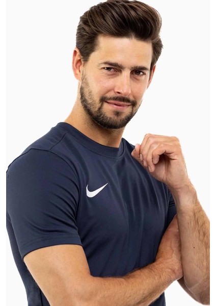 Erkek Tişört Dri-Fit Kumaş modelleri