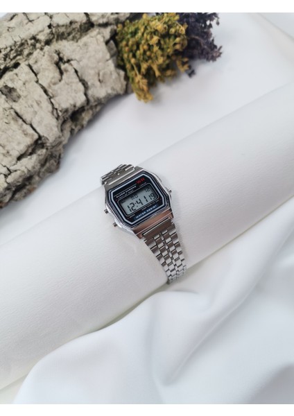 Retro 316 L Çelik Kadın Saati modelleri