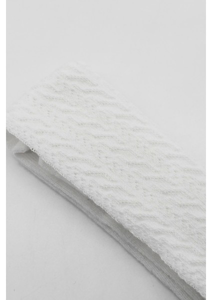 Bistyle Tekli Zikzak Kabartma Penye Külotlu Çorap BS50108 Beyaz fırsatları