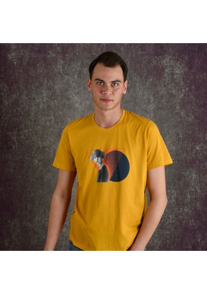 Staring Woman Erkek Baskılı T-Shirt fiyatları