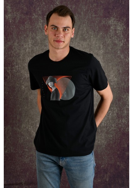 Staring Woman Erkek Baskılı T-Shirt indirimleri