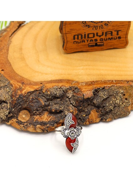 Akik Taşlı Çiçek Model 925 Ayar Gümüş Markazit Kadın Yüzük 201024231 modelleri