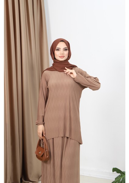 Manolya Kıraşlı Etekli Takım fırsatları