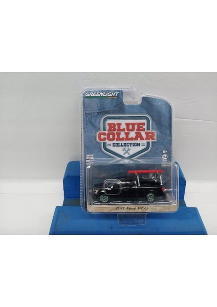 Blue Collar Collection 2017 Ford F-150 1/64 Model Araba
