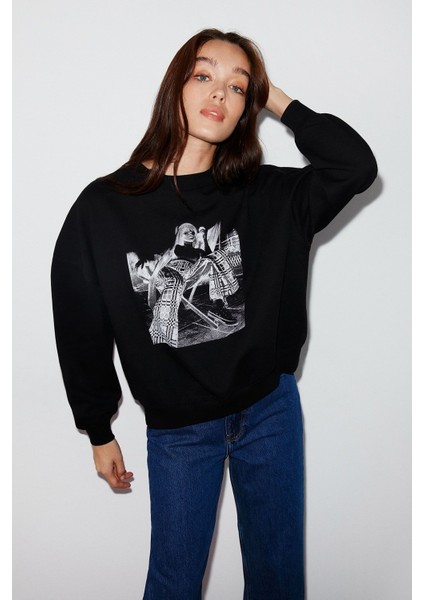 Sketch Oversize Siyah Sweatshirt modelleri
