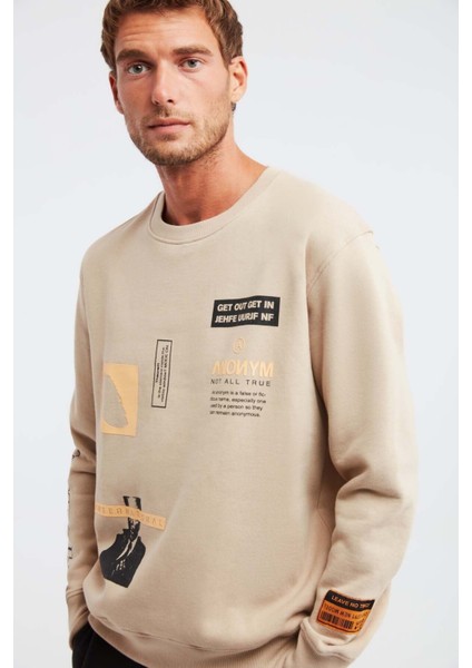 Mıdtown Erkek Çok Pozisyonlu Baskılı Büyük Süs Etiketli Içi Polarlı Bej Sweatshirt