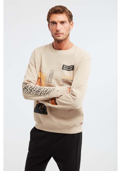Mıdtown Erkek Çok Pozisyonlu Baskılı Büyük Süs Etiketli Içi Polarlı Bej Sweatshirt