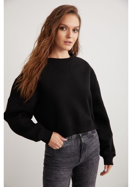 Nerea Bisiklet Yaka Şardonlu Bisiklet Yaka Siyah Siyah Sweatshirt fırsatları
