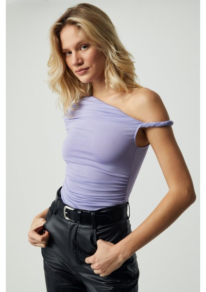 Burenty Kadın Asimetrik Yaka Slim Kısa Kol Mor Bluz modelleri