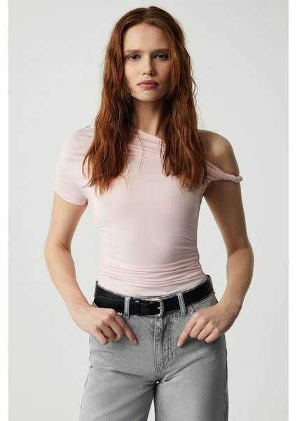 BURENTY Kadın Asimetrik Yaka Slim Kısa Kol Pembe Bluz modelleri