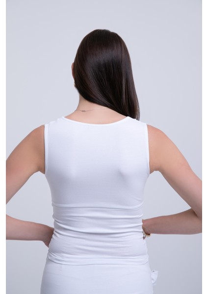 Kadın Beyaz Sıfır Kol Kare Yaka Body fırsatları