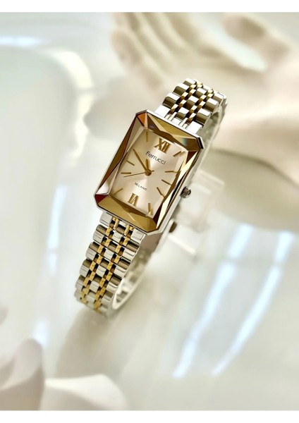Dikdörtgen Kasa Kesme Camlı Retro Model Kadın Kol Saati