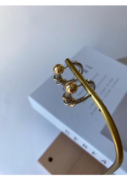 Zirkon Taşlı Sarmal Model Vıp Halka Küpe fırsatları