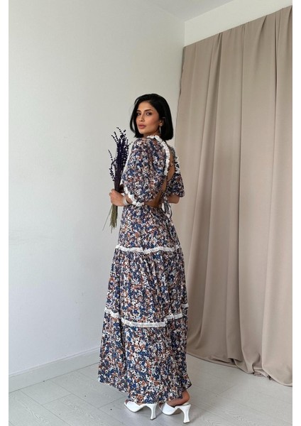 Desenli Sırtı Dekolteli Brode Elbise