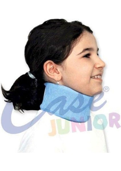 Junior Sünger Boyunluk Medium, rahat ve destekleyici kullanım sağlar.