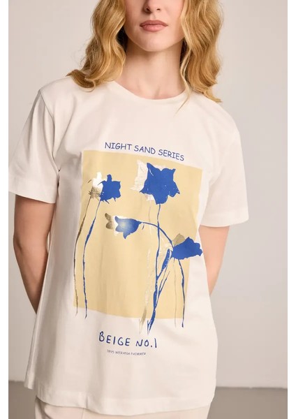Çiçek Baskılı T-Shirt - Ekru modelleri
