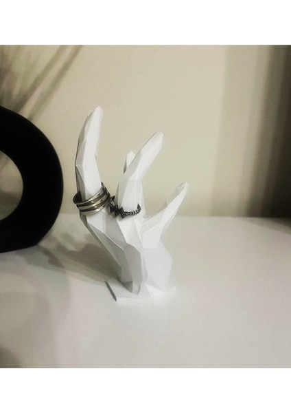 Minimalist Low-Poly El Figürü ve Yüzük Standı