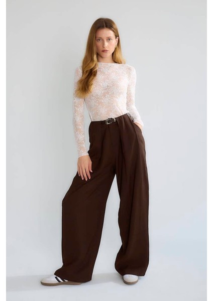 Kemerli Geniş Paça Kahve Kadın Pantolon D83910-2Y5