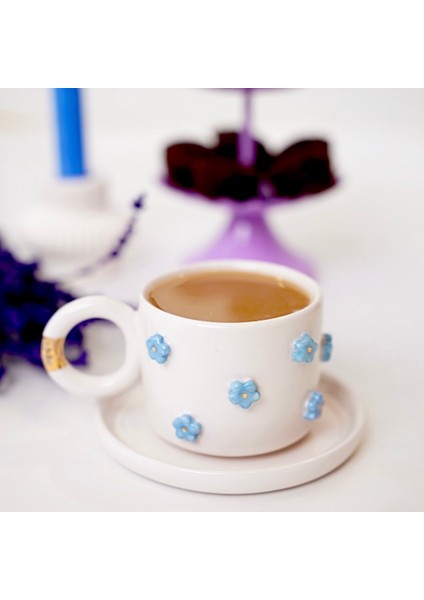 Mavi Papatya Temalı 24K Altın Süslemeli Seramik Mug