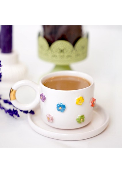 Rengarenk Papatya Temalı 24K Altın Süslemeli Seramik Mug indirimleri