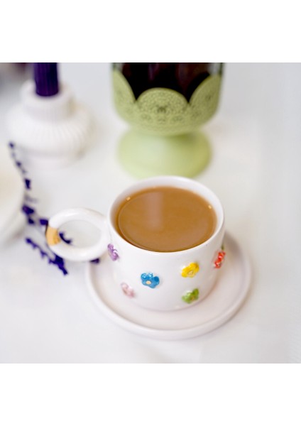 Rengarenk Papatya Temalı 24K Altın Süslemeli Seramik Mug