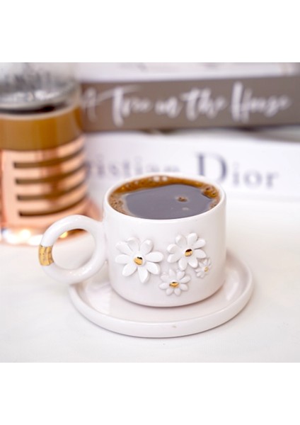 24K Altın Süslemeli Papatya Temalı Seramik Mug fiyatları