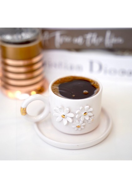 24K Altın Süslemeli Papatya Temalı Seramik Mug indirimleri