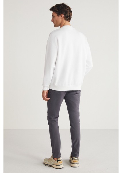 Rodrigo Erkek Bisiklet Yaka Scuba interlok Emboss Baskı Ekru Sweatshirt