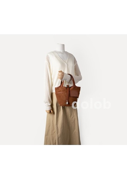 Kadınlar Için Çanta 2023 Sonbahar ve Kış Yeni Niş Tasarım Süet Sebze Sepeti Çantası Retro Doku Taşınabilir Kova Çantası (Yurt Dışından) indirimleri