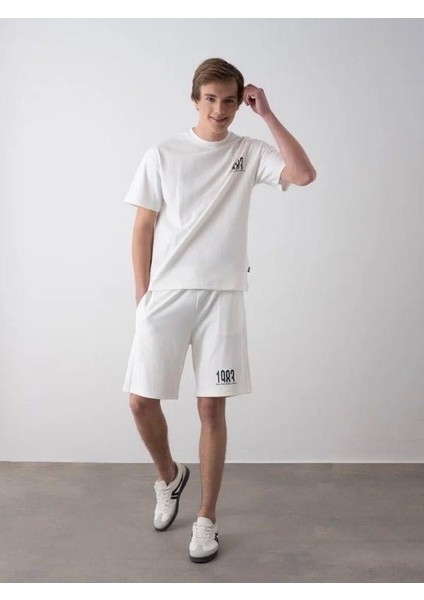 Erkek Çocuk 1983 Yazılı Pamuklu Oversize T-Shirt Şortlu Takım fiyatları