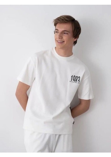 Erkek Çocuk 1983 Yazılı Pamuklu Oversize T-Shirt Şortlu Takım fırsatları