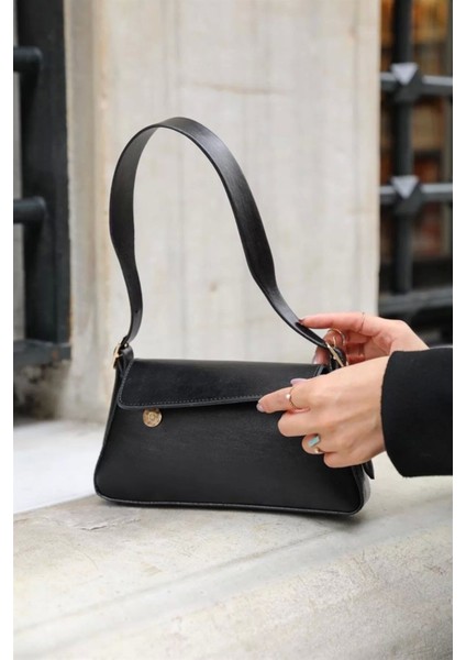 Kadın Süet Kapaklı Kol Çantası Minimal Şık Tasarım Günlük Kullanım Özel Tasarım Premium Kalite indirimleri