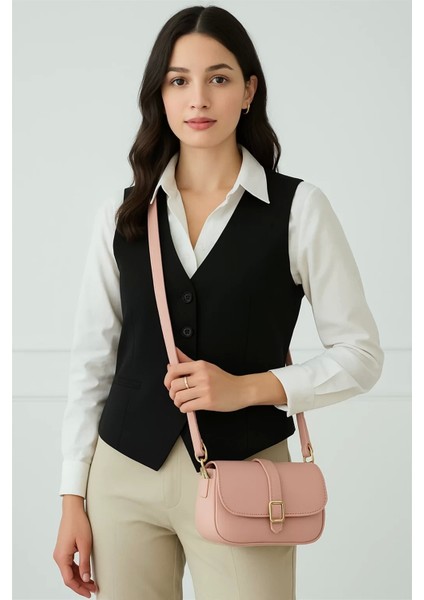 Kadın Minimalist Çapraz Askılı Suni Deri Çanta Günlük ve Şık Kullanım Modern Stil Trend Tasarım modelleri