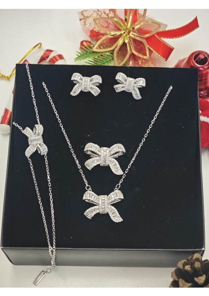 Fiyonk Figürlü Zirkon Taşlı Set