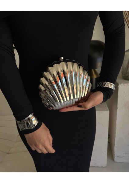 Metalik Deniz Kabuğu Çanta Silver indirimleri