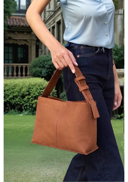 Kadın Günlük El ve Omuz Çantası Noiraski Detaylı Suni Süet Mükemmel Uyum Trend Tasarım Modern Stil