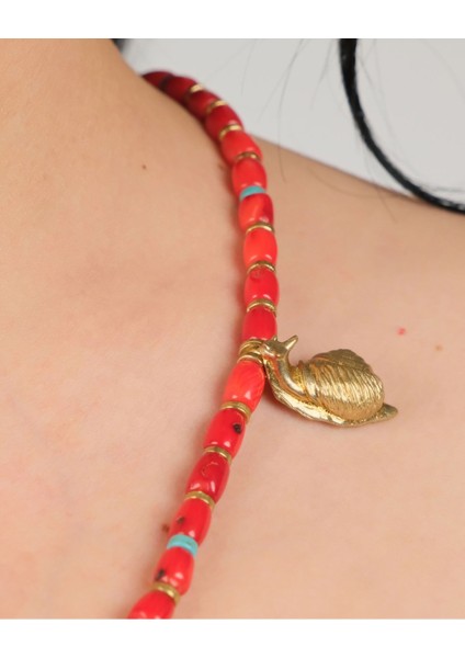 Kırmızı Mercan & Turkuaz Dokunuşlu Bronz Deniz Kabuğu Kolye fırsatları