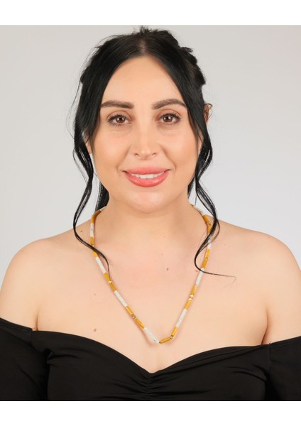 El Yapımı Akik & Howlite Silindir Boncuklu Bronz Detaylı Kolye – Boho Vintage Statement