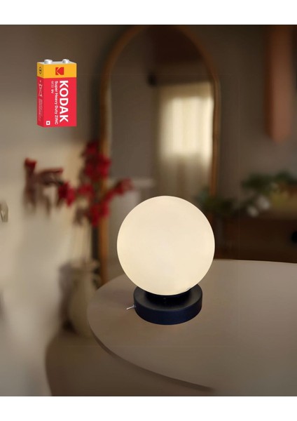 Iremi Siyah Kasa Beyaz Camlı Pilli Masa Lambası