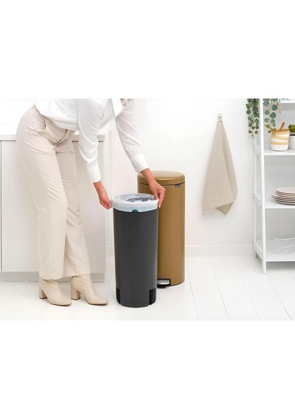 Çöp Kutusu Newıcon Warm Brass Pedallı 30 Lt Çöp Kovası indirimleri